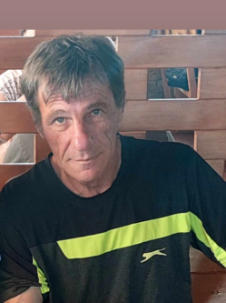 Tibor, 52 �ves t�rskeres� f�rfi, Szigetv�r