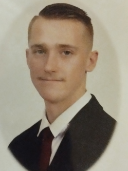Patrik, 20 �ves t�rskeres� f�rfi, Boldog
