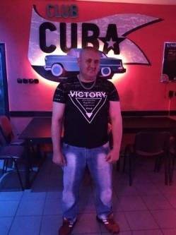 Gyula, 55 �ves t�rskeres� f�rfi, Bogd�sa