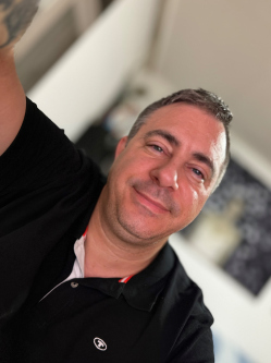 Rajmund, 46 �ves t�rskeres� f�rfi, Szentgotth�rd