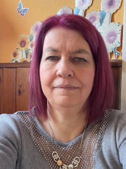 Orsolya, 53 �ves t�rskeres� n�, Dunaharaszti