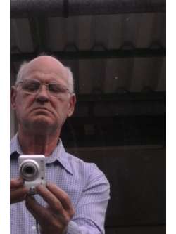 J�zsef, 76 �ves t�rskeres� f�rfi, Mez�ber�ny