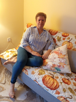 Helga, 53 �ves t�rskeres� n�, Balassagyarmat