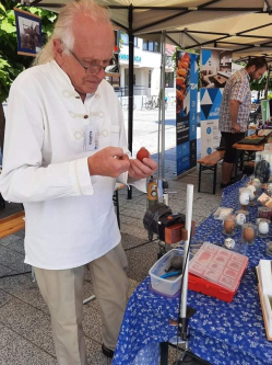 GYULUS, 78 �ves t�rskeres� f�rfi, Markaz