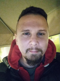 Roland, 36 �ves t�rskeres� f�rfi, Letenye