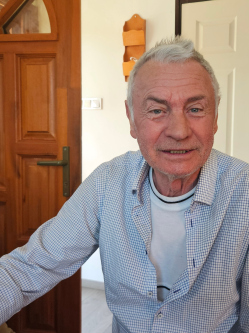 Misi, 72 �ves t�rskeres� f�rfi, Balatonf�red