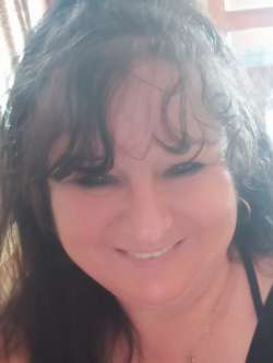 Izabella Ildik�, 55 �ves t�rskeres� n�, B�k�scsaba