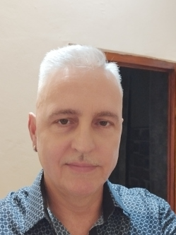 Andr�s, 57 �ves t�rskeres� f�rfi, Csepreg
