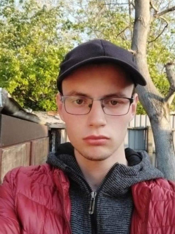 Ferenc, 24 �ves t�rskeres� f�rfi, Polg�r