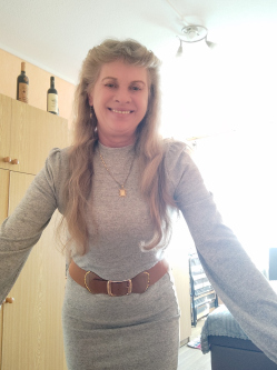 Zsuzsanna, 58 �ves t�rskeres� n�, Kiskunf�legyh�za