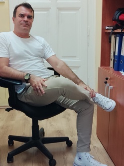 Csaba, 49 �ves t�rskeres� f�rfi, Budapest
