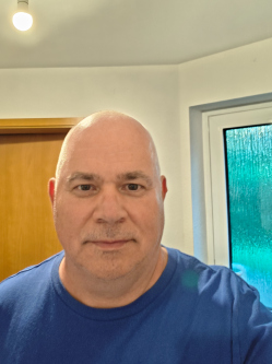 K�roly, 57 �ves t�rskeres� f�rfi, Baden-W�rttemberg
