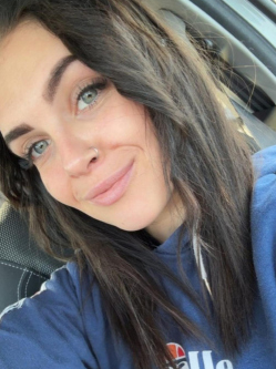 Gizella, 24 �ves t�rskeres� n�, Veszpr�m