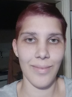 Cinti, 23 �ves t�rskeres� n�, Tarnazsad�ny