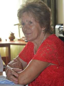 Ilona, 86 �ves t�rskeres� n�, Tass
