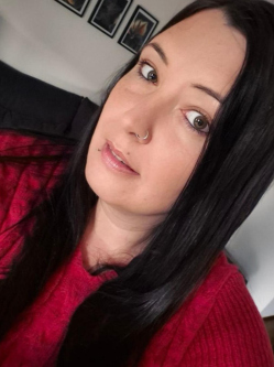 Zs�fia, 29 �ves t�rskeres� n�, Szeksz�rd