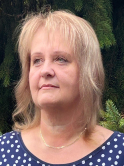 Anita, 54 �ves t�rskeres� n�, Kiskunhalas