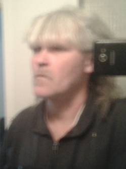 Zoli, 63 �ves t�rskeres� f�rfi, Ag�rd