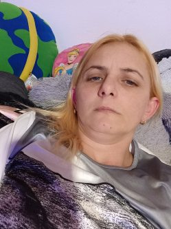 Erzs�bet, 38 �ves t�rskeres� n�, Neszm�ly