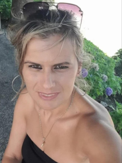 Zs�fia, 37 �ves t�rskeres� n�, Miskolc
