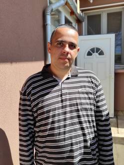 Roland, 43 �ves t�rskeres� f�rfi, Balaton�jlak