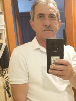 Attila, 63 �ves t�rskeres� f�rfi, Gy�mr�