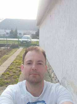 G�bor, 40 �ves t�rskeres� f�rfi, Balatonlelle