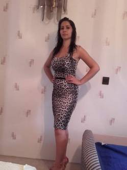Iza, 36 �ves t�rskeres� n�, Szarvas