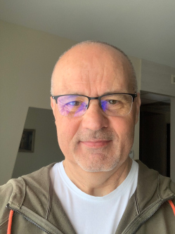 Attila, 58 �ves t�rskeres� f�rfi, Budapest