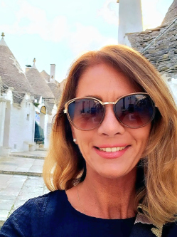 Beatrix, 49 �ves t�rskeres� n�, Galway City (Gaillimh (Cathair))