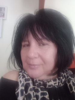 Andrea, 58 �ves t�rskeres� n�, Buda�rs