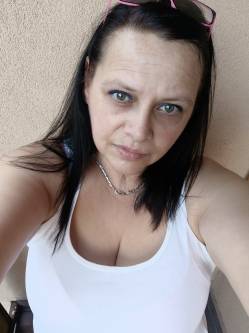 No�mi, 52 �ves t�rskeres� n�, Eger