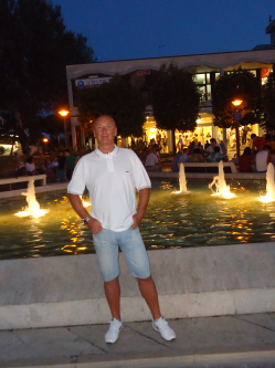53 �ves budapesti f�rfi