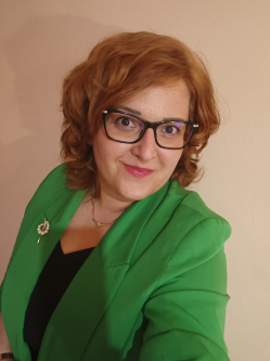 �gnes, 44 �ves t�rskeres� n�, Budapest