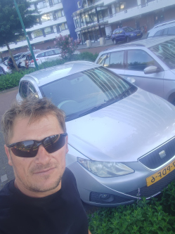 Dietrich, 41 �ves t�rskeres� f�rfi, Gelderland