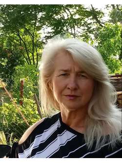 Ilona, 63 �ves t�rskeres� n�, Polg�rdi