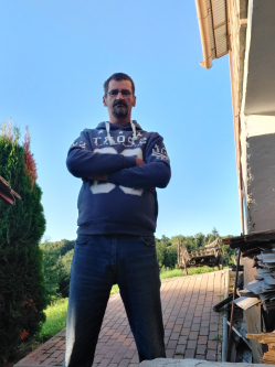 Kriszti�n, 50 �ves t�rskeres� f�rfi, P�ka