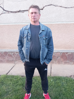 Zsolt, 57 �ves t�rskeres� f�rfi, Petrikereszt�r
