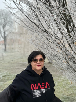 Timi, 55 �ves t�rskeres� n�, P�pa