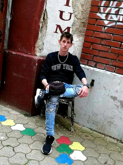 Zsolt, 29 �ves t�rskeres� f�rfi, Tatab�nya