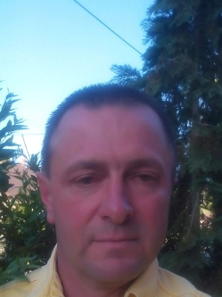 L�szl�, 57 �ves t�rskeres� f�rfi, N�tincs