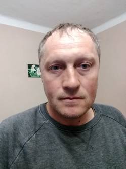 L�szl�, 48 �ves t�rskeres� f�rfi, Szerbia egy�b