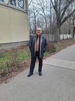 Attila, 62 �ves t�rskeres� f�rfi, Dunaharaszti