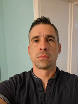 Tomi, 41 �ves t�rskeres� f�rfi, Albertirsa