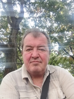 Ferenc, 61 �ves t�rskeres� f�rfi, Budapest