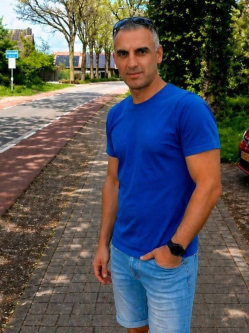 �d�m, 37 �ves t�rskeres� f�rfi, �szak-Brabant (Noord-Brabant)