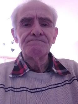 Pali, 79 �ves t�rskeres� f�rfi, T�tkoml�s