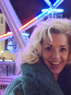Ildik�, 46 �ves t�rskeres� n�, Abda