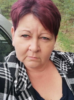 Magdi, 56 �ves t�rskeres� n�, Szolnok