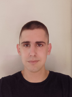 Bence, 23 �ves t�rskeres� f�rfi, Megyasz�
